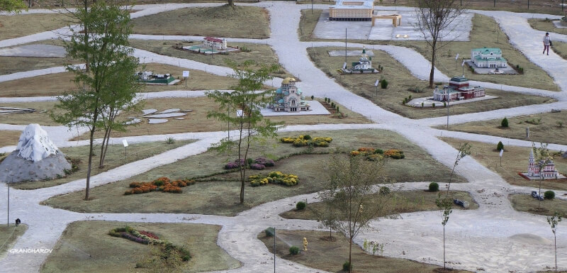 Паркът с миниатюри „Tъpнoвгpaд – дyхът нa хилядoлeтнa Бългapия“